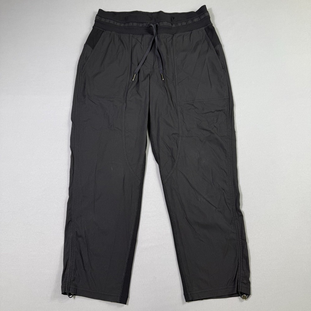 Lululemon Dance Studio Crop 25" Pants Womens 8 Black Mid Rise Pockets Athletic